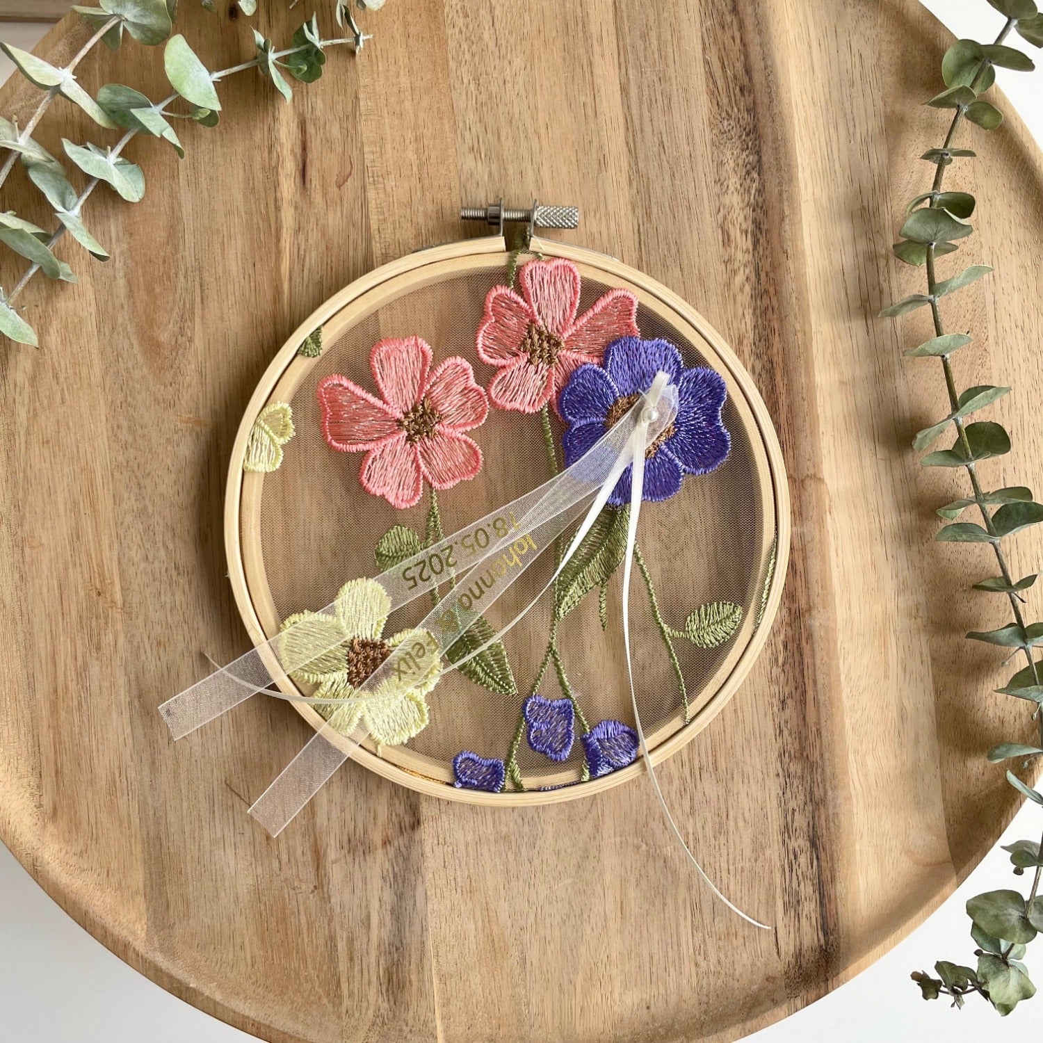 Ringkissen Stickrahmen im Wildblumenstil | 3D-Blumen | Limited