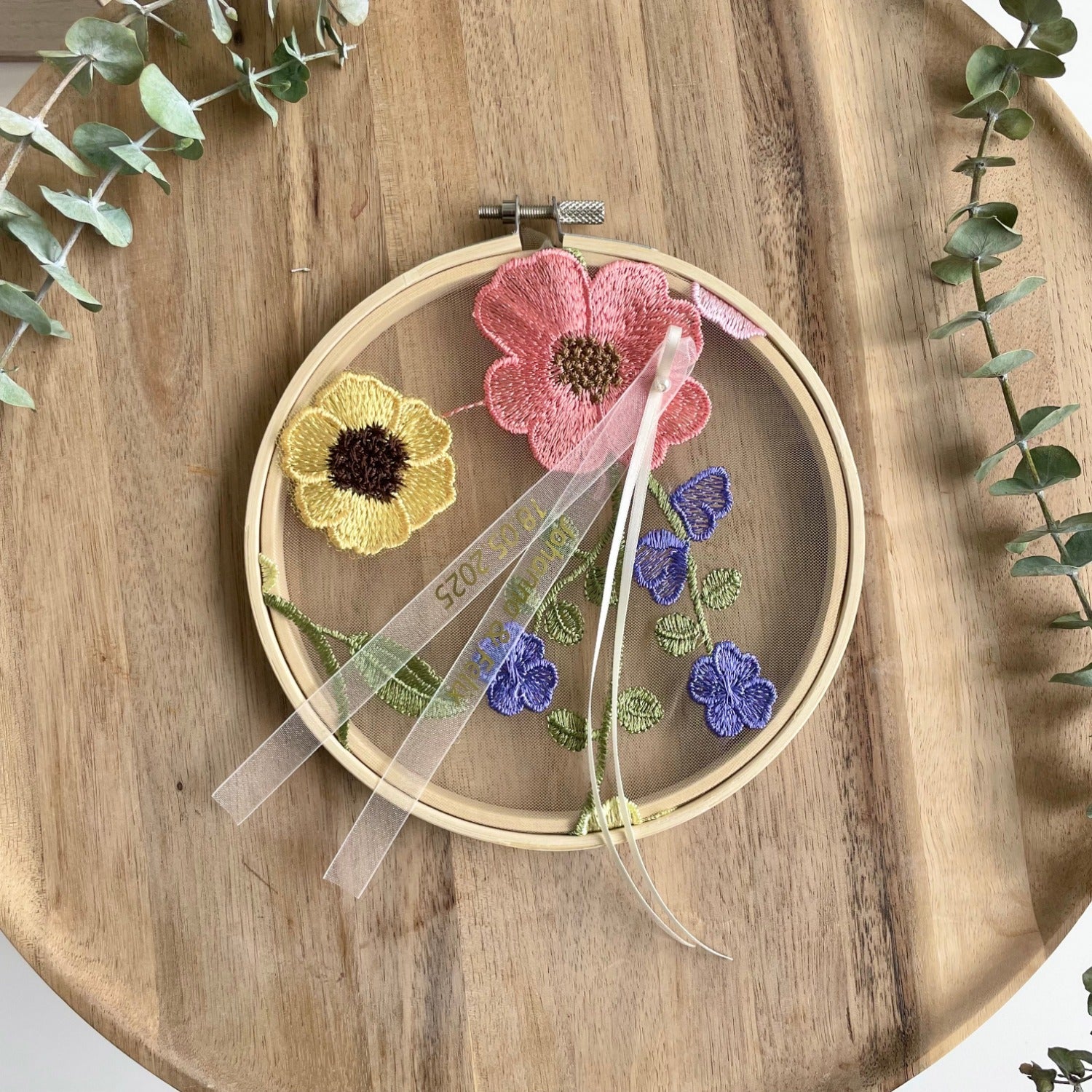 Ringkissen Stickrahmen im Wildblumenstil | 3D-Blumen | Limited