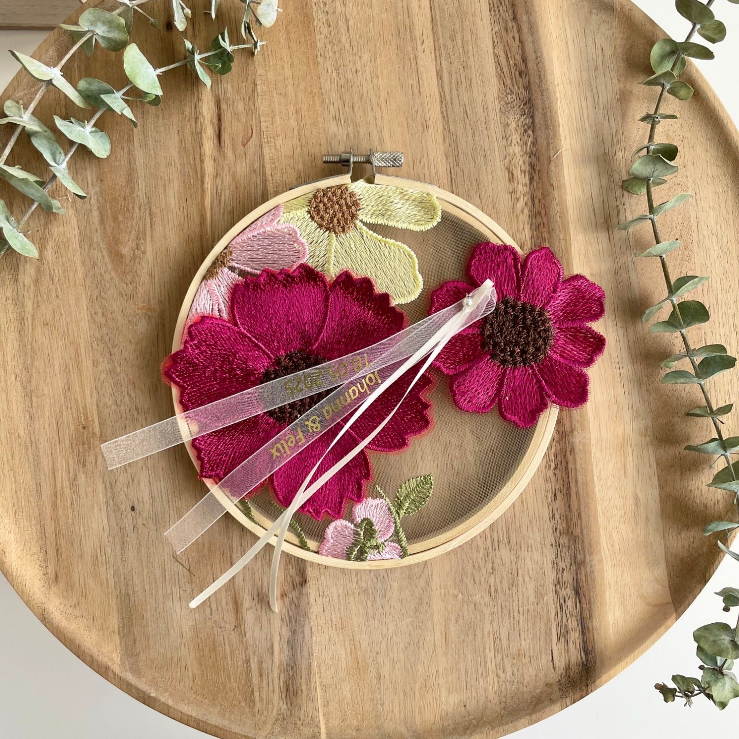 Ringkissen Stickrahmen im Wildblumenstil | 3D-Blumen | Limited