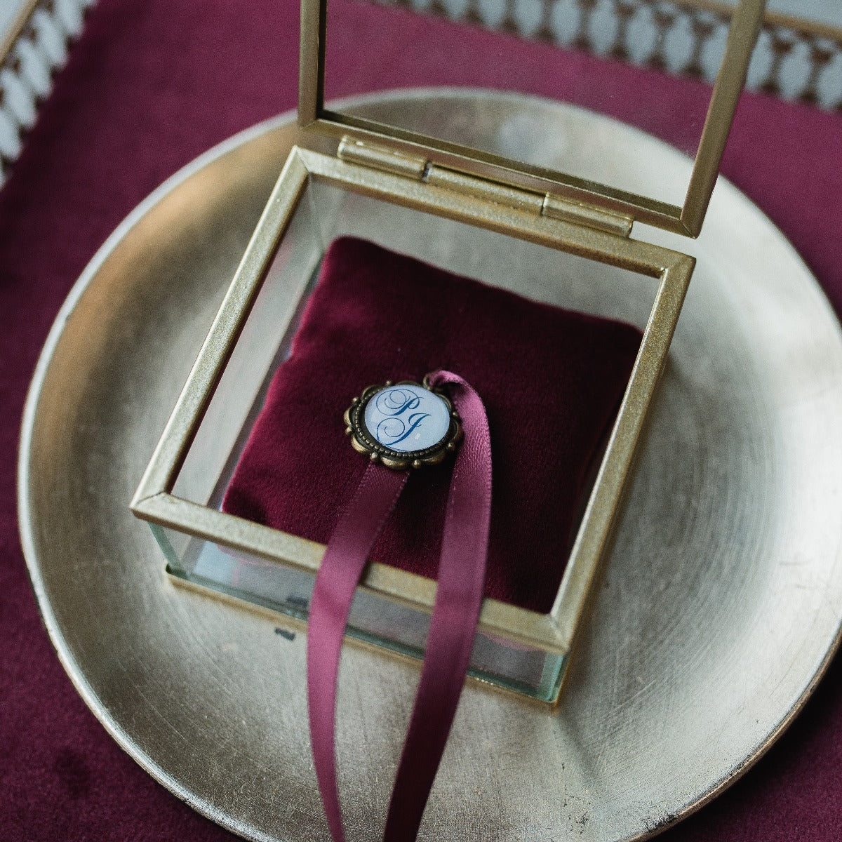 Ringkästchen zur Hochzeit rot