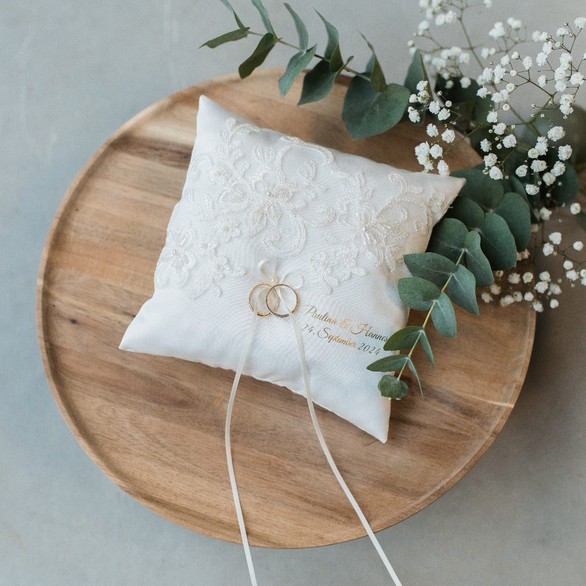 ringkissen zur hochzeit personalisiert