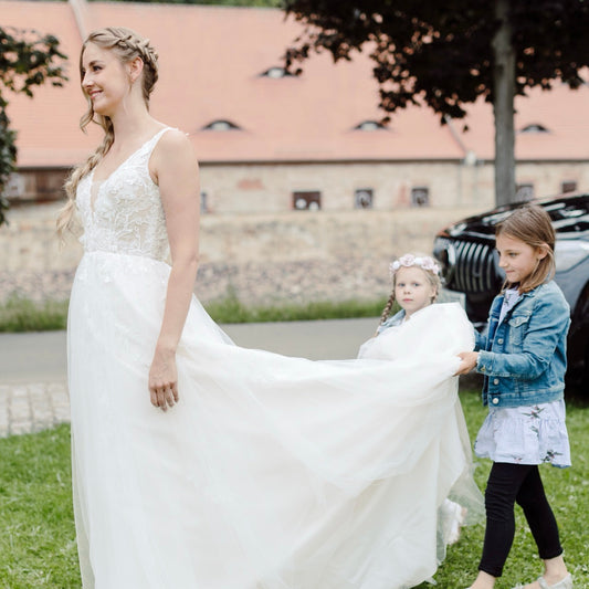 kinder auf der hochzeit