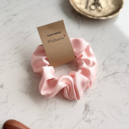 JGA Scrunchies aus Satin | Zopfgummi | Team Bride | personalisiert