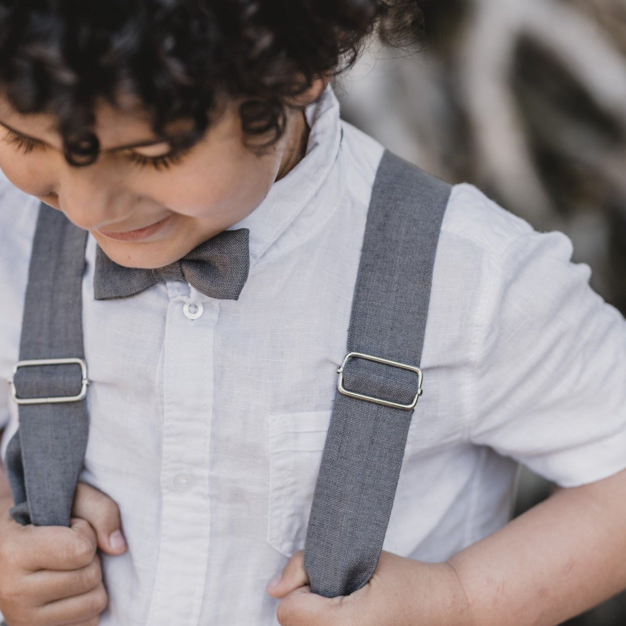 Fliege &amp; Hosenträger Set Grau für Kinder