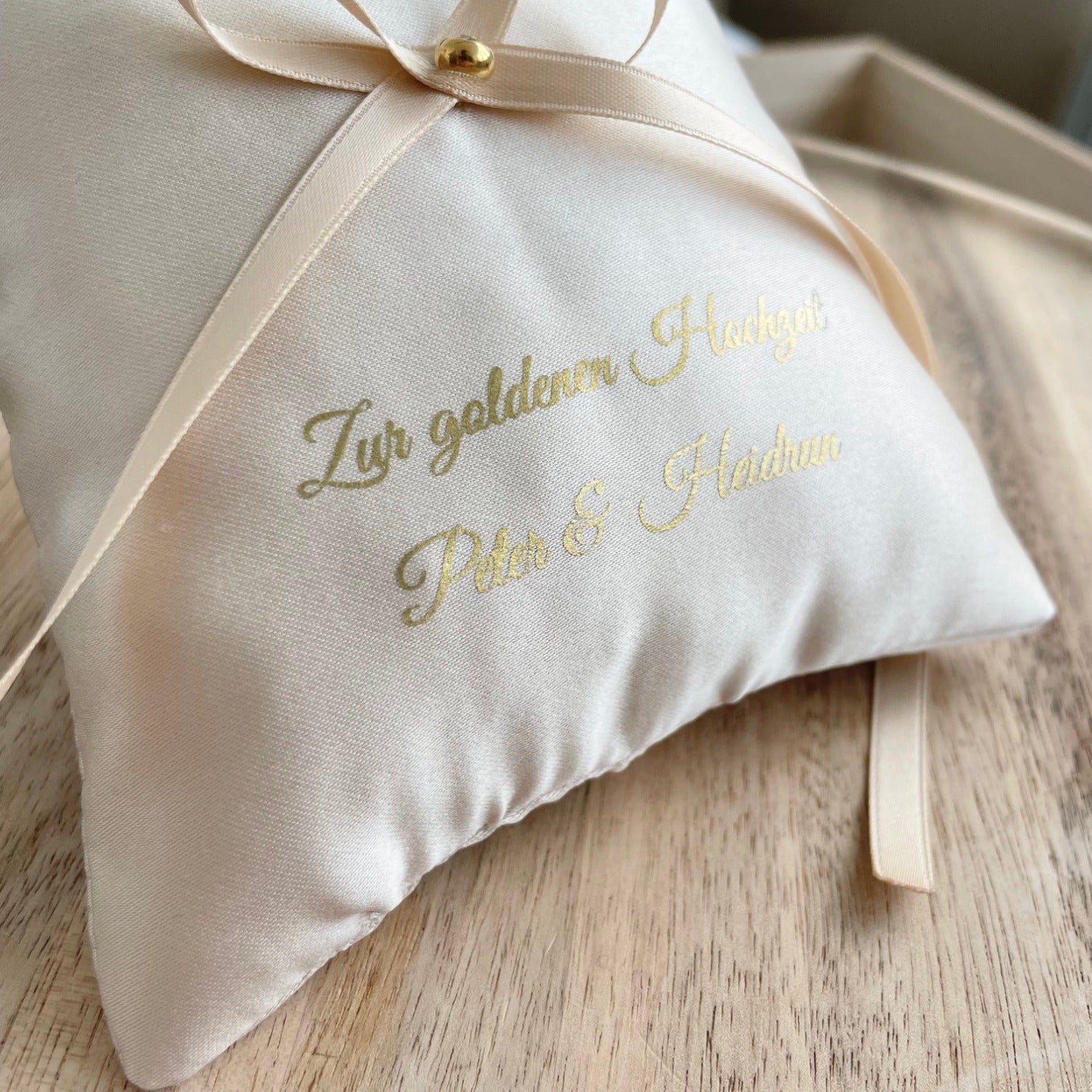 Ring pillow for the golden wedding anniversary | Champagne