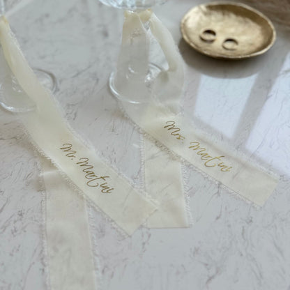 Schleife personalisiert aus Chiffon | zur Hochzeit | Tischdeko