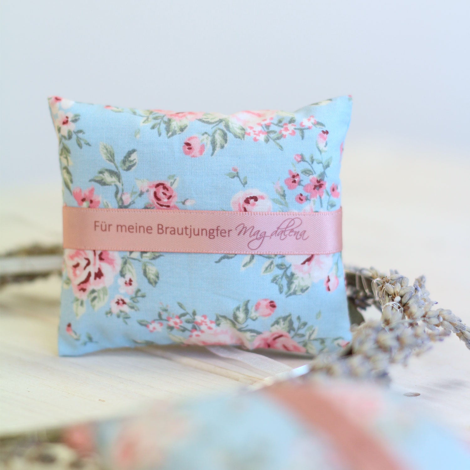 Personalized scented sachet with lavender